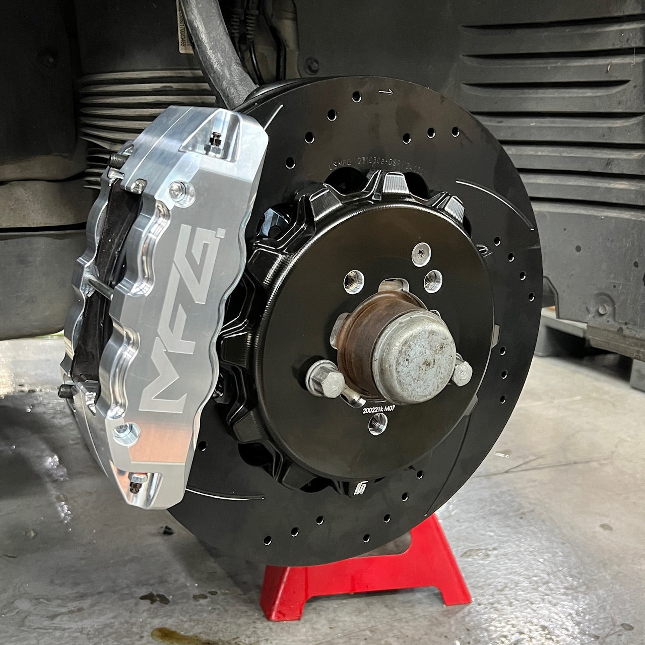 Little Shop GM 63-87 C10 FRONT 14" Big Brake Kit (for Wilwood Iron ProSpindles)